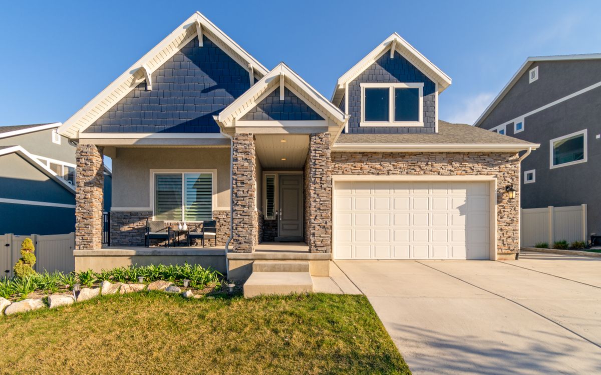Dedham, Massachusetts home receiving a HERS energy rating